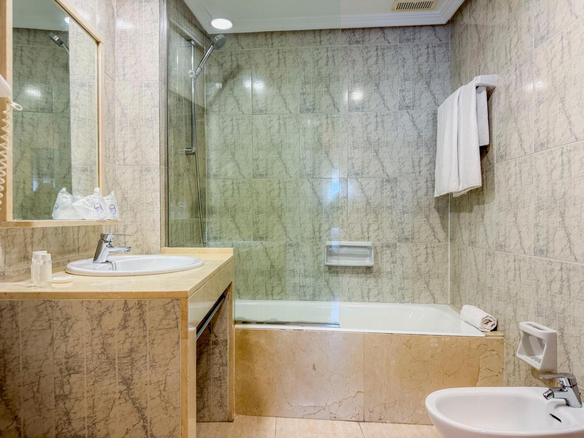 Torreluz Apartamentos المرية المظهر الخارجي الصورة